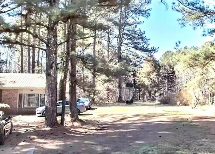 Chapel Hill Guest House Retreat
